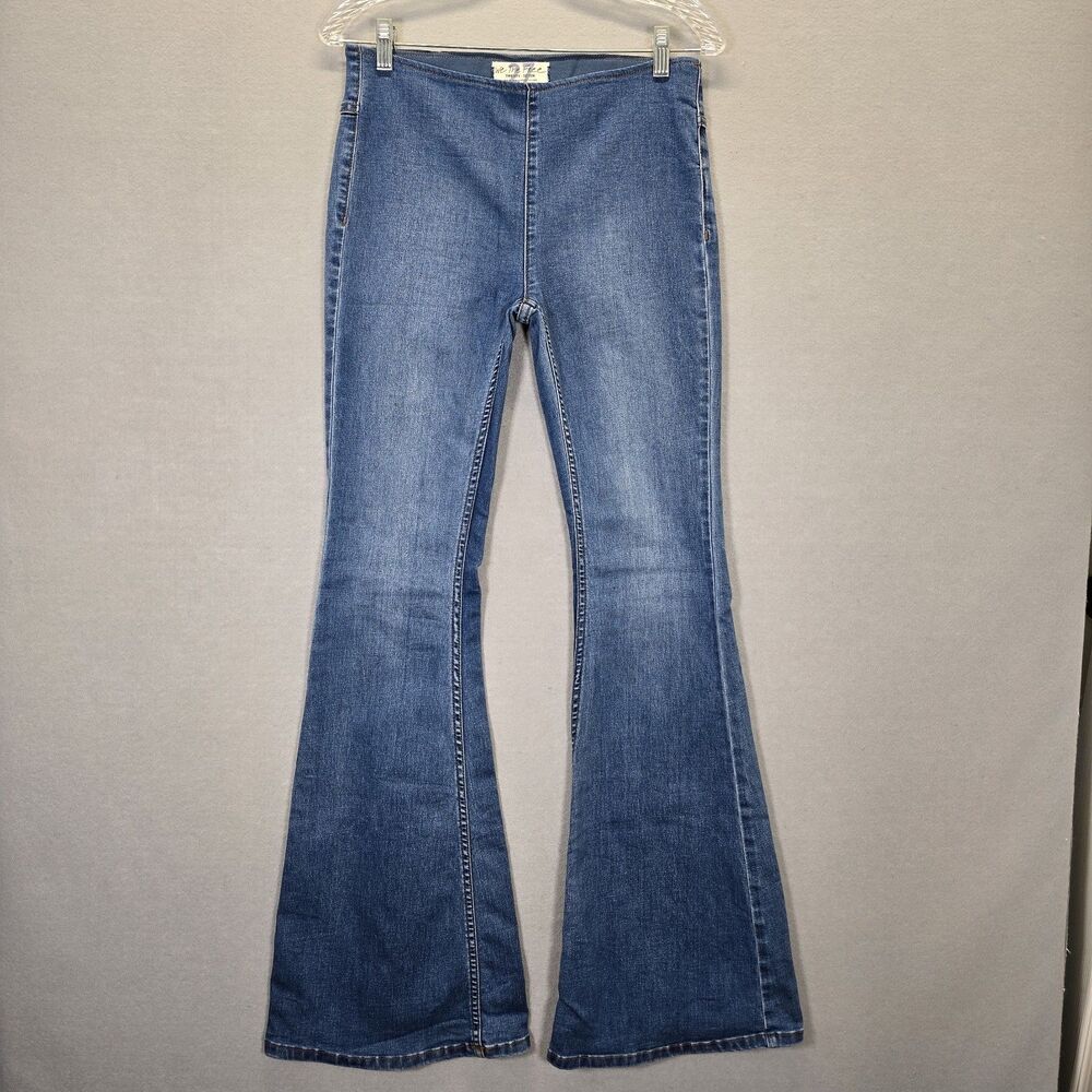 We The Free People Penny Pull-On Flare Jeans Blue Stretch Denim Sz 27- 29 X 32.5